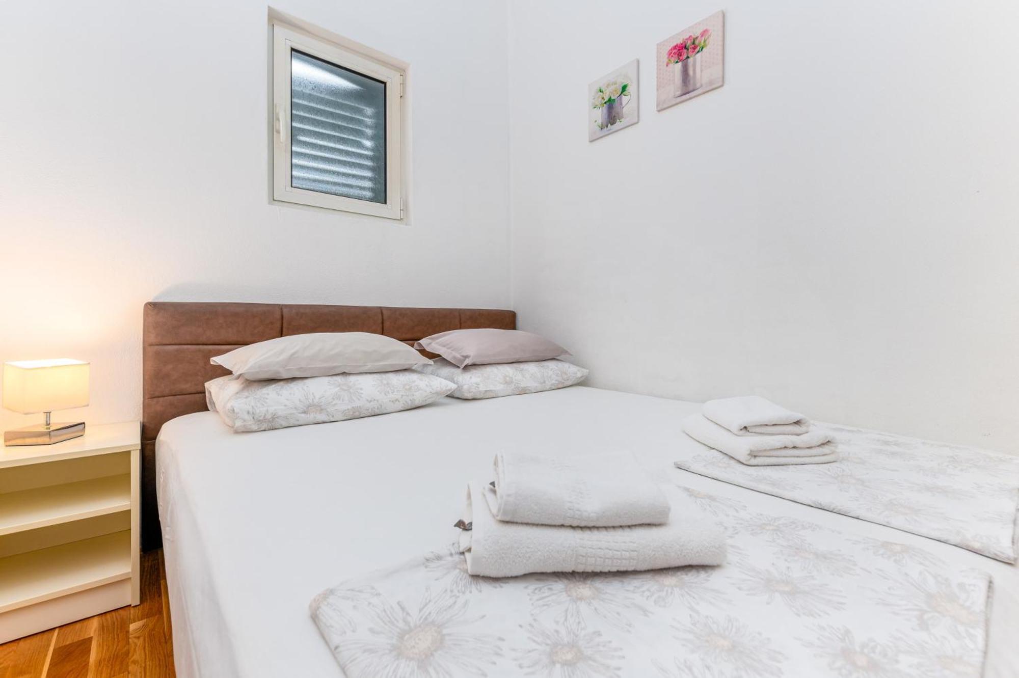 Apartments Gisela Makarska Esterno foto